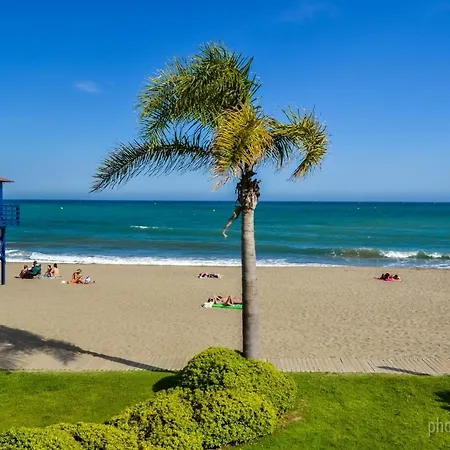 Apartamento ático Deluxe. Gran Terraza Con Vistas Panorámicas. Piscina De Temporada. Parking Gratis. Benalmádena